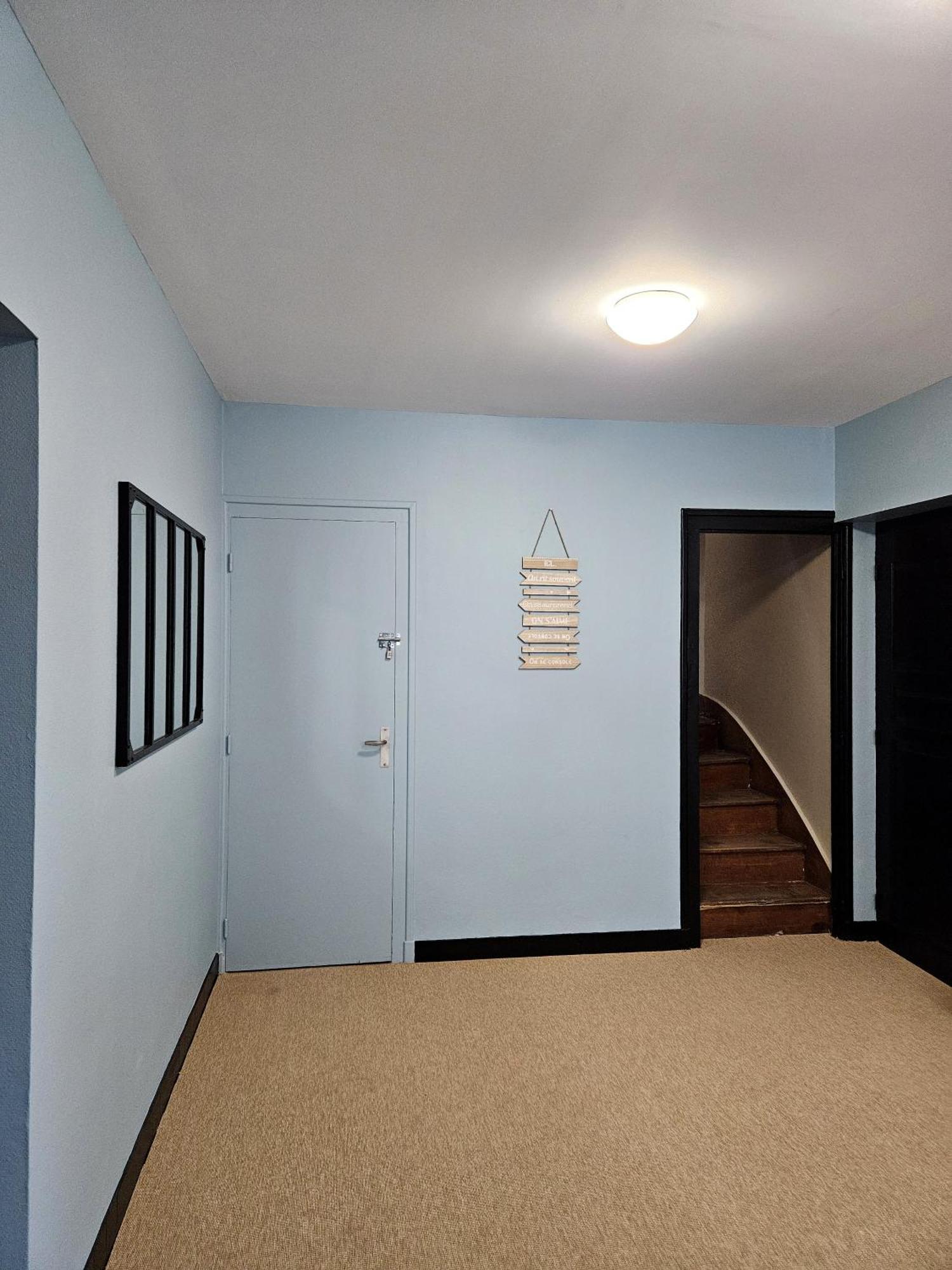 Apartment Onyx Black *